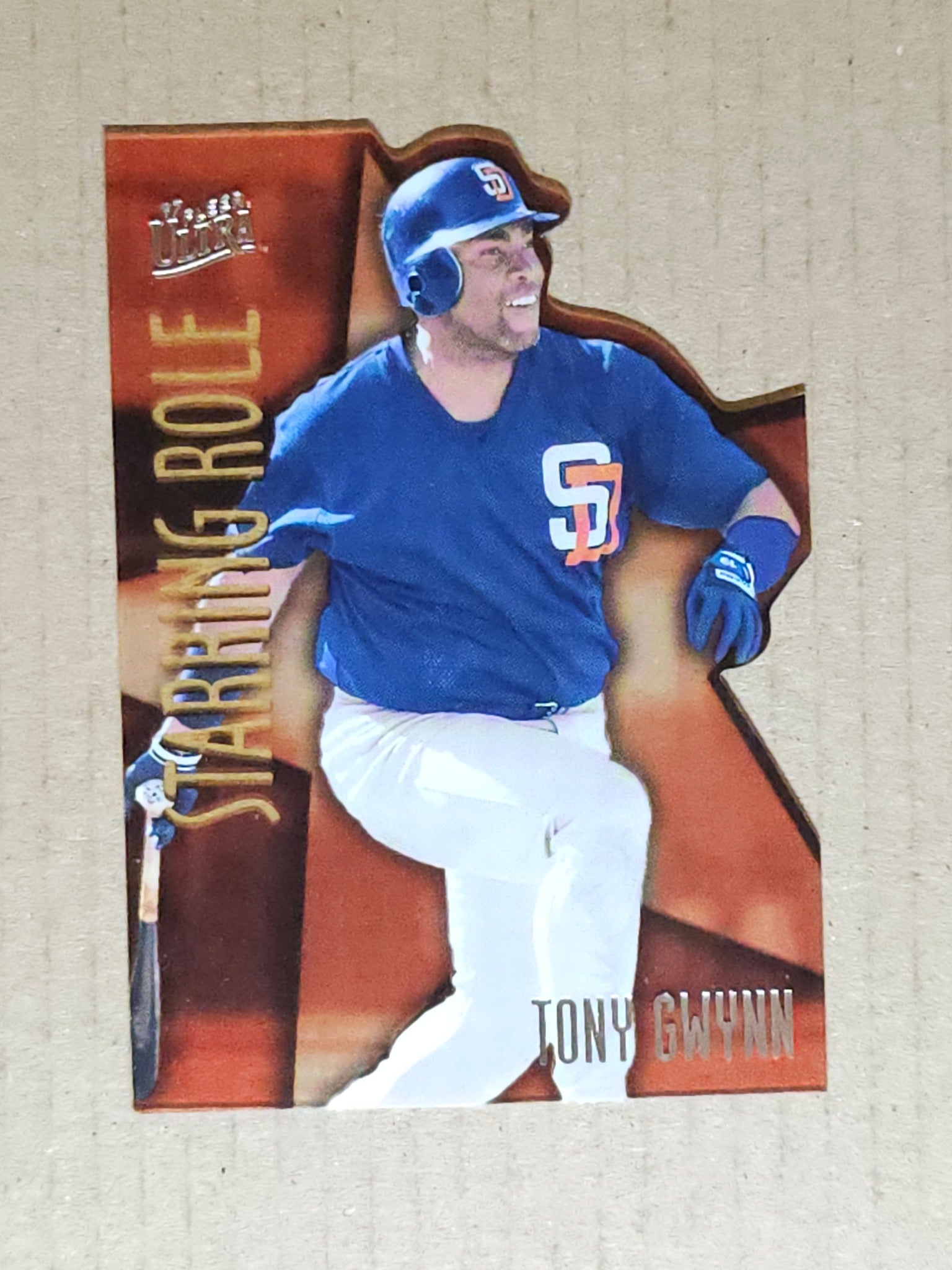 1997 Ultra #12 Tony Gwynn Starring Role