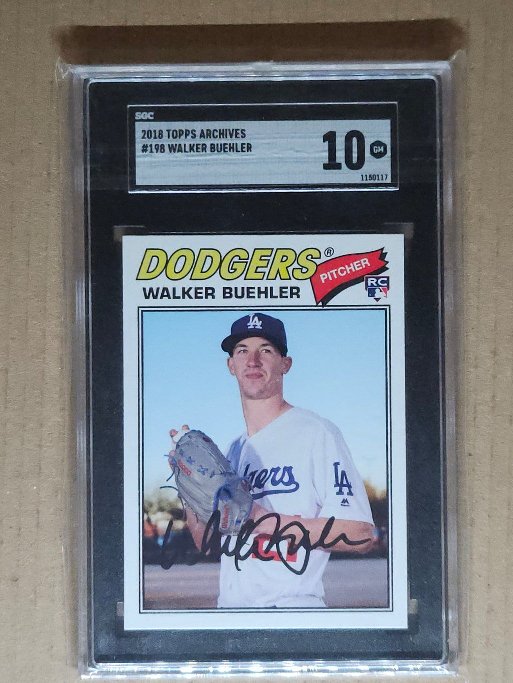 2018 Topps Archives #198 Walker Buehler SGC 10