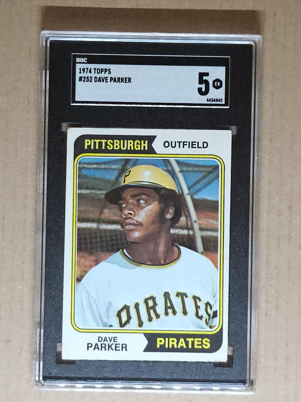 1974 Topps #252 Dave Parker SGC 5